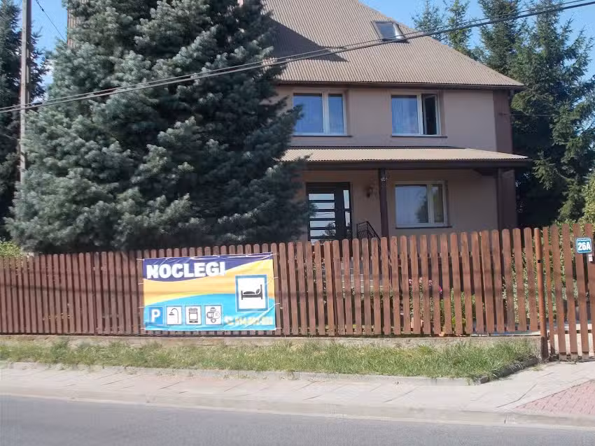 Niezły_ nocleg