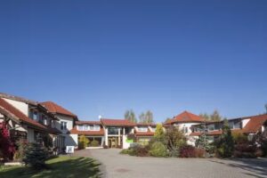 Noce i Dnie. Pensjonat