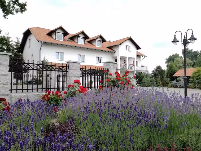 Accommodation Czerwony Mak