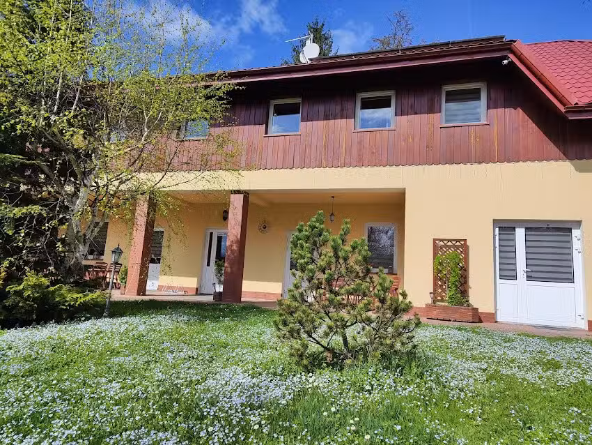 Unterkunft auf dem Berg Sanok