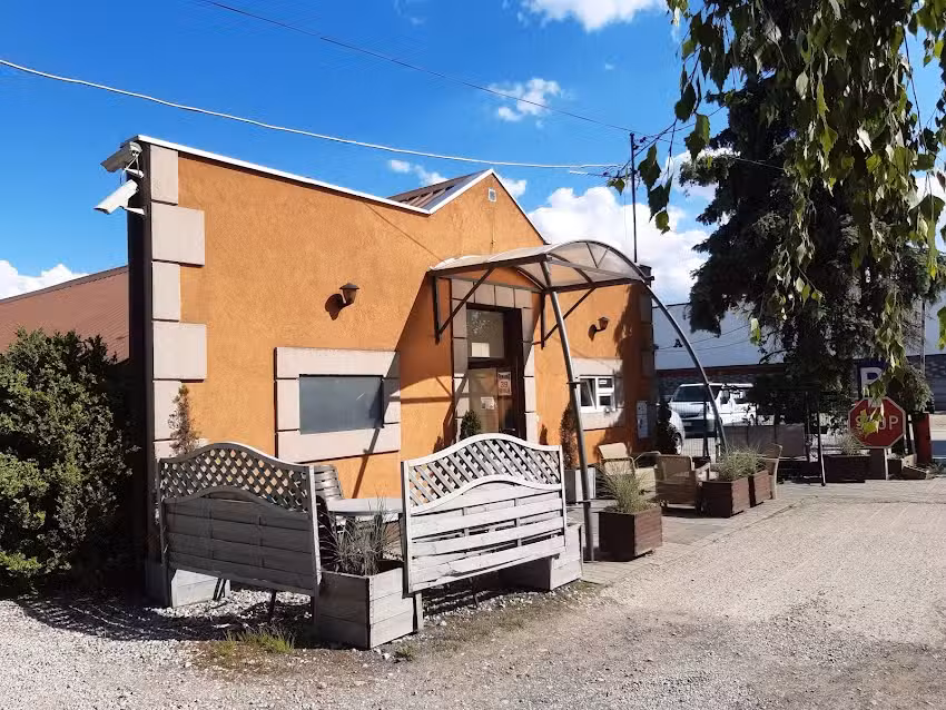 Noclegi Okęcie – Hotelik na Okęciu