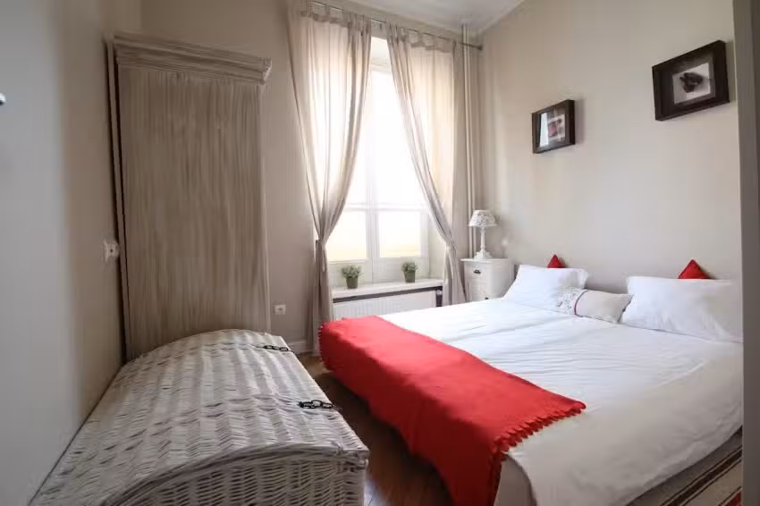 Accommodation in Warsaw – Nowy Świat Apartment – SzukajSnu.pl