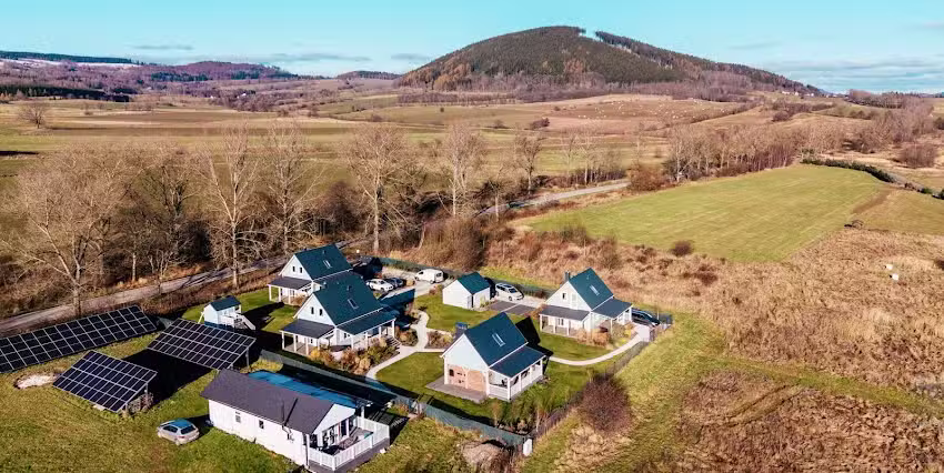 Osada Aurora domki z balią do wynajęcia nad Jeziorem Bukówka