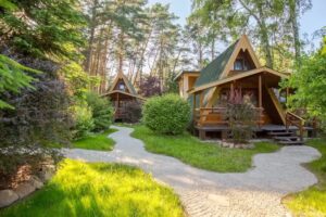Puszczyk Resort. Accommodation – Wooden cottages, apartments, rooms. Especially recommended for families with small children.