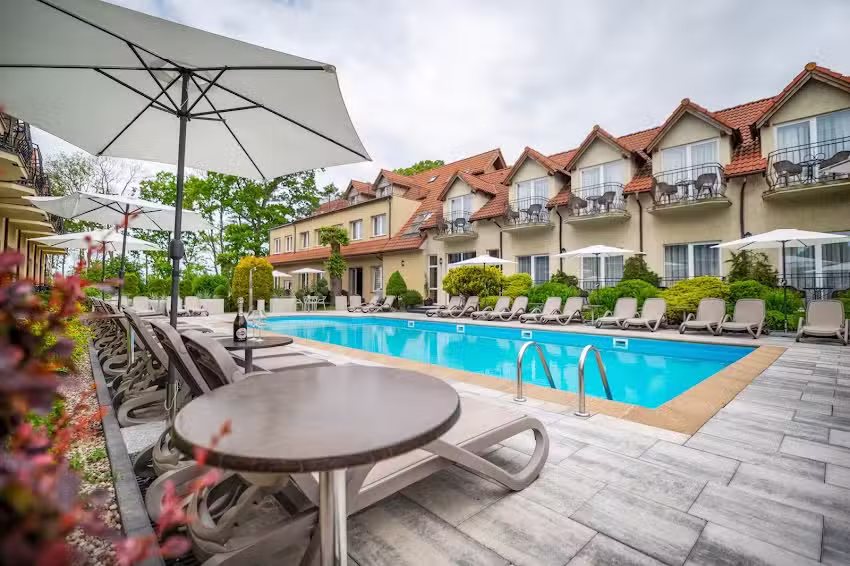 Ośrodek Wypoczynkowy Alcest – Pokoje | Noclegi Rewal