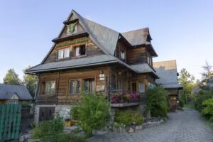 Pod Zielonym Bull Recreation Center Joanna Pyrczak