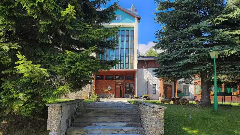 Ośrodek Wypoczynkowy „Przy Lesie”