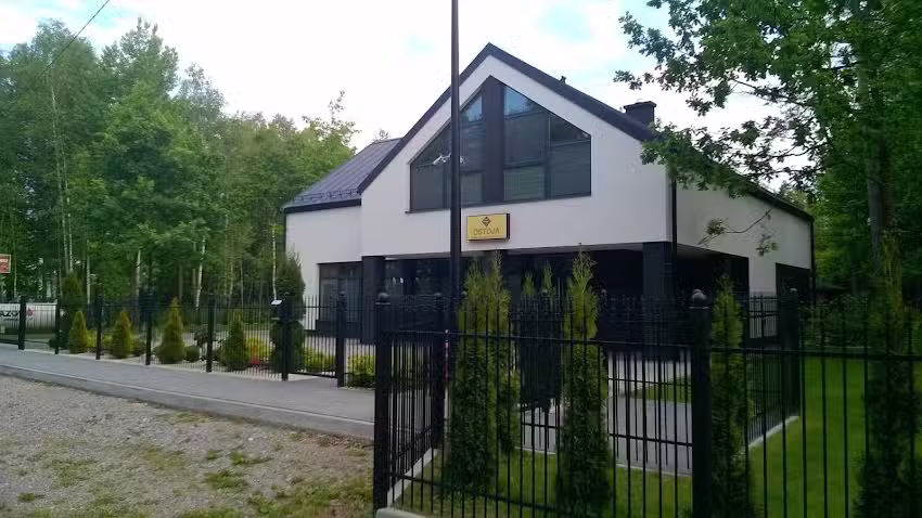 OSTOJA Unterkünfte im Janowskie-Wald Zimmer Günstige Unterkünfte Zimmer zu vermieten