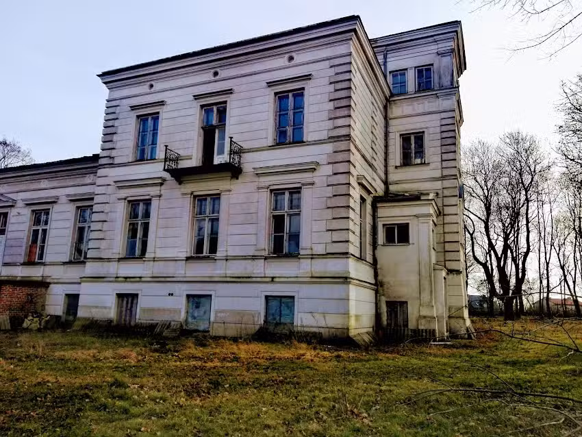 Das Jaźwiński-Palast in Borki, Revitalisierung durch KOME Polska