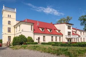 Parkpalast in Parnów