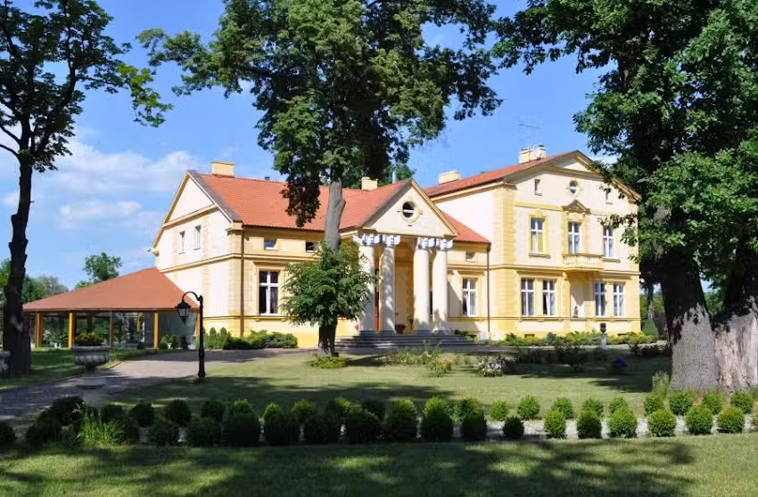 Palast des Donners & SPA