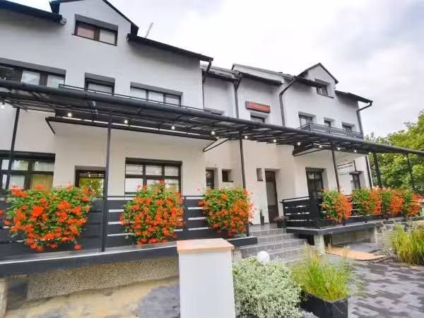 Paradise Room Rental