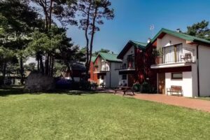 Pelikan Resort – Ganzjährig nutzbare Ferienhäuser mit Meerblick