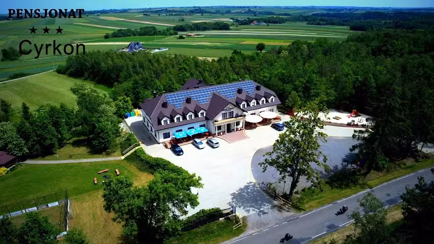 Cyrkon Gästehaus Restaurant Hotelunterkunft