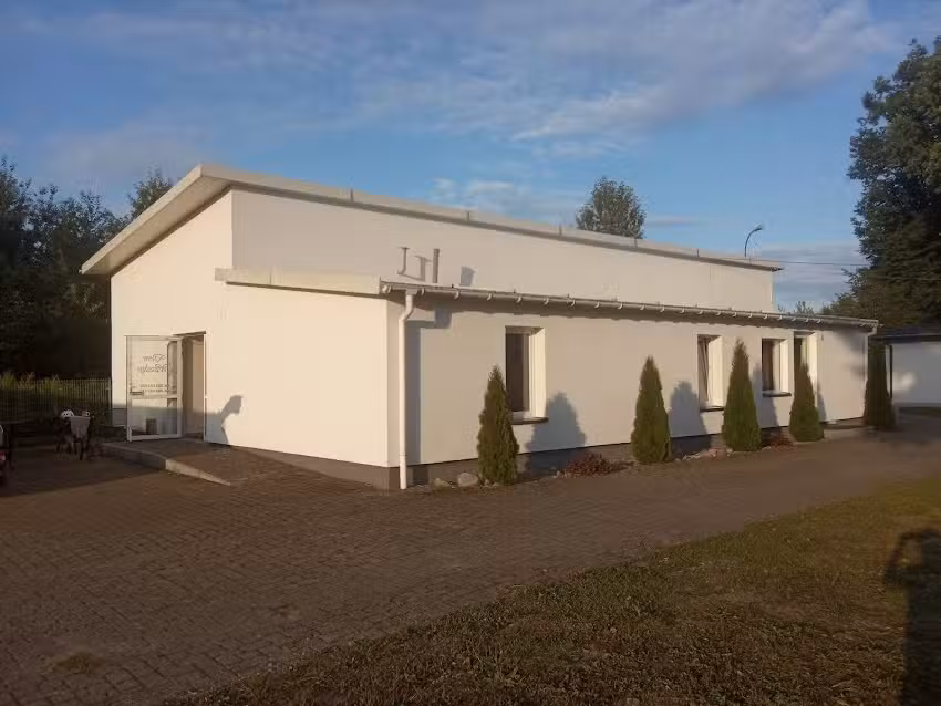 Dwa Dęby G&auml;stehaus