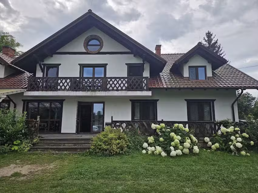 Guesthouse “Liliowy Brzeg”
