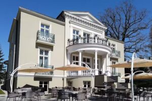 Wunderschöner Blick auf die Villa Bellevue