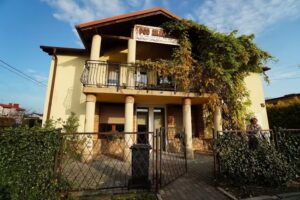 Under the Acacias Guest Rooms