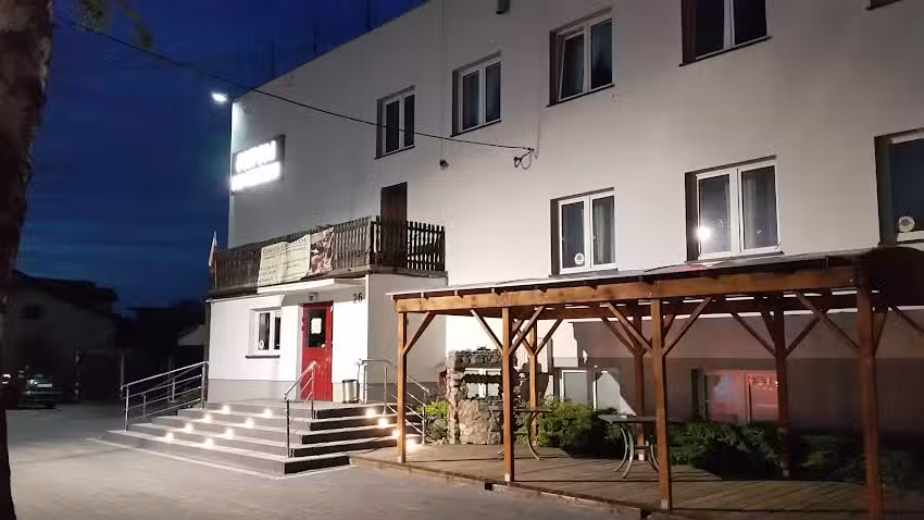 Under the Birches. Inn