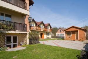 Pod Kasztanami – Jantar