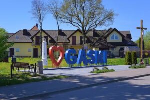 Under the Rustling Oak