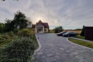 Bona guest rooms by the sea