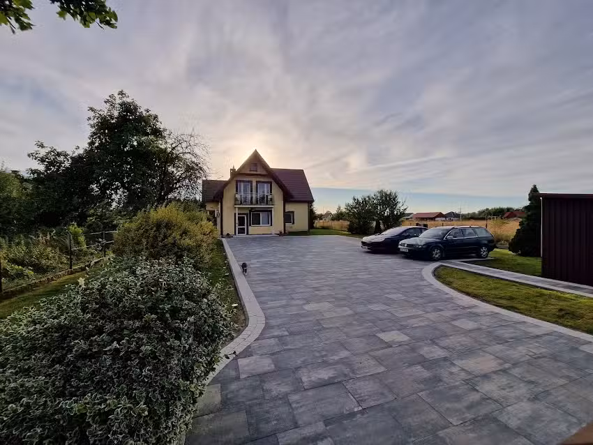 Bona guest rooms by the sea