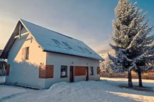 Guest Rooms Hubert Accommodation Rooms with bathroom Child-friendly