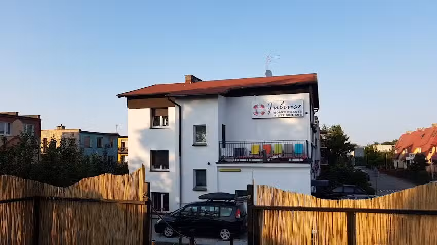 Juliusz G&auml;stezimmer