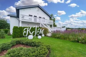 KJM GÄSTEZIMMER/HOTEL/FIRMENUNTERKUNFT/ZIMMER ZU VERMIETEN