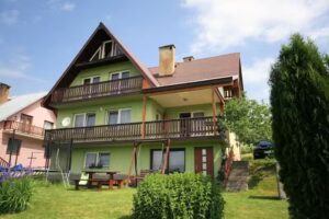 Guest Rooms Krzysztof Gołdyn Accommodation in the mountains Holiday home Rooms by the lake