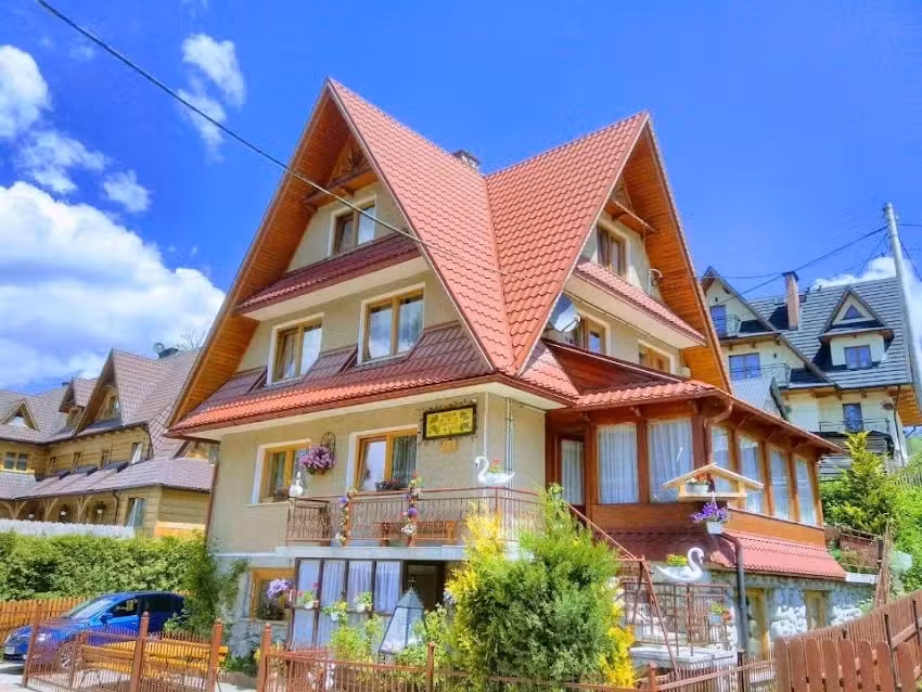 Guest Rooms at Tosia Żegleń’s