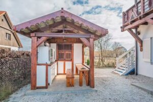 Libero Rooms, Holiday 11