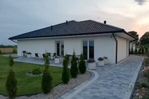 Zimmer unter Ebereschen mit Terrassen Masuren