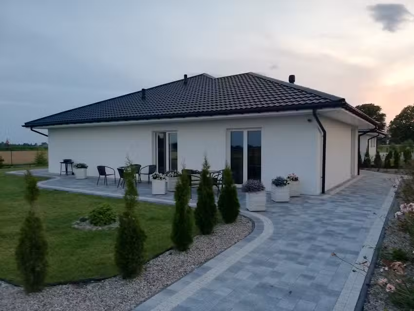 Pokoje Pod Jarzębinami z tarasami Mazury