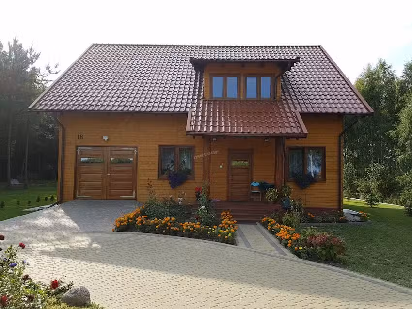 Rooms Under the Pines