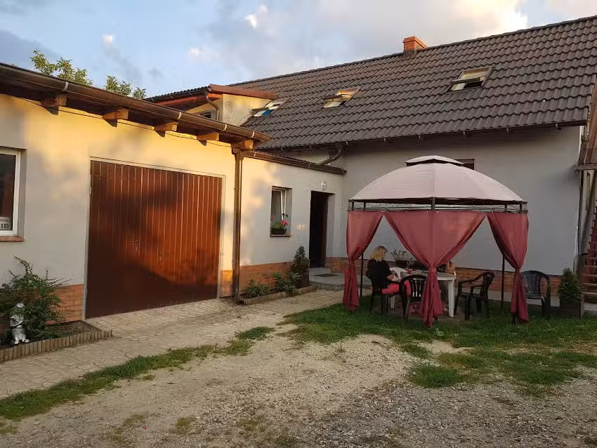 Pokoje pracownicze Najemni