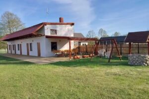 Fire Ranch Popiołki tub and kayaking trips