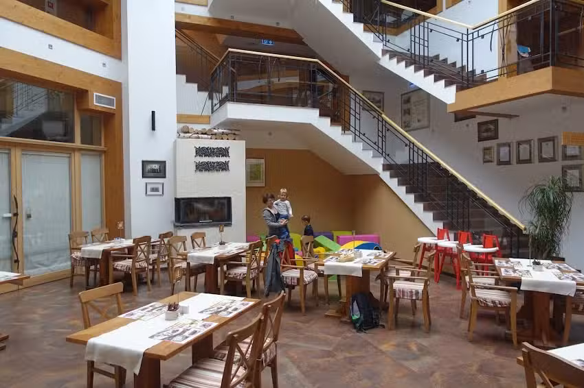 Restaurant / Hotel Chochołowy Dw&oacute;r