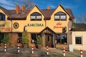 Restauracja Karczma Pod Jesionem , Noclegi