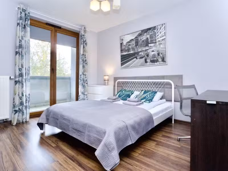 Rodzinny apartament dla sześciu osób z parkingiem prywatnym