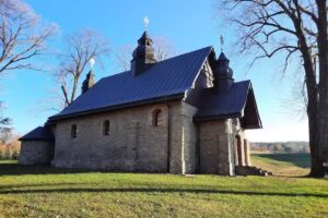 “Ropuszy Dwór” Agritourism. Guest Rooms. Horseback Riding. Painting. Accommodation