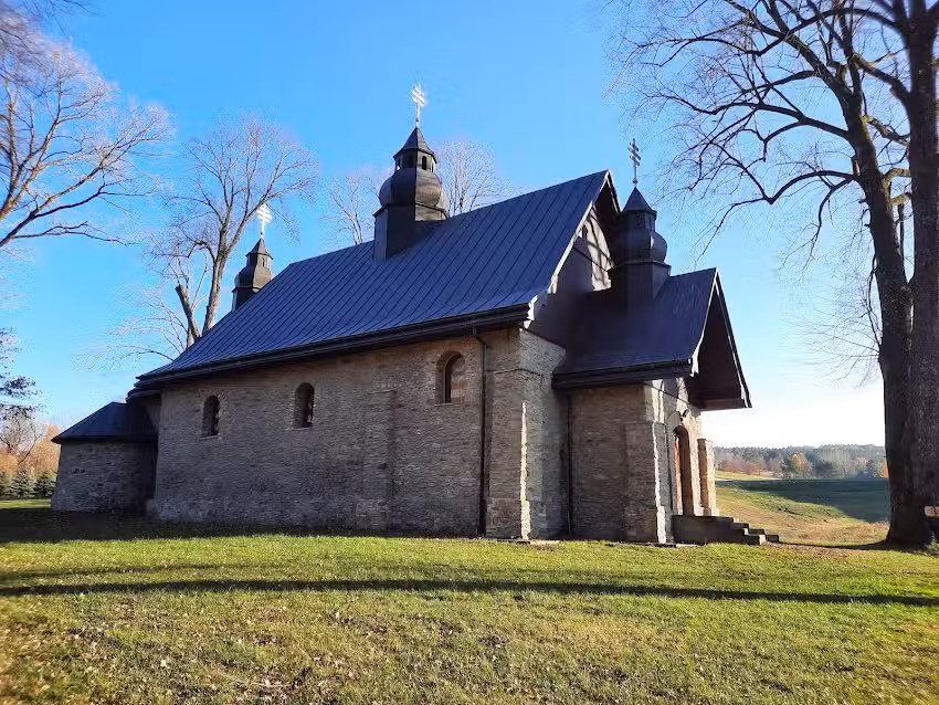 “Ropuszy Dwór” Agritourism. Guest Rooms. Horseback Riding. Painting. Accommodation