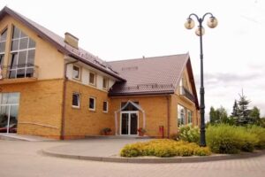 Bankettsaal und Hotel in „Cichosz“