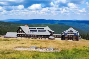 Schronisko na Hali Szrenickiej