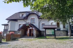 PTTK shelter on Magurka