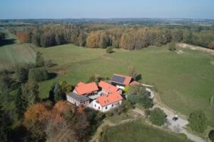 Siedlisko na Górce – Agritourism – Cottages and Rooms