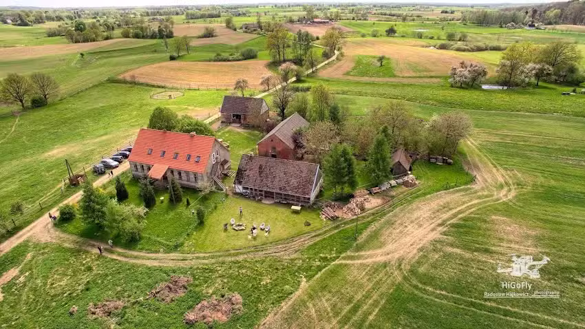 Siedlisko Niebieski Szczur.Agroturystyka i konie.
