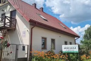 A habitat near the ruins of the castle in Besiekiery