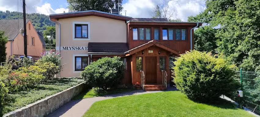 Singer House – Apartamenty, pokoje, domek